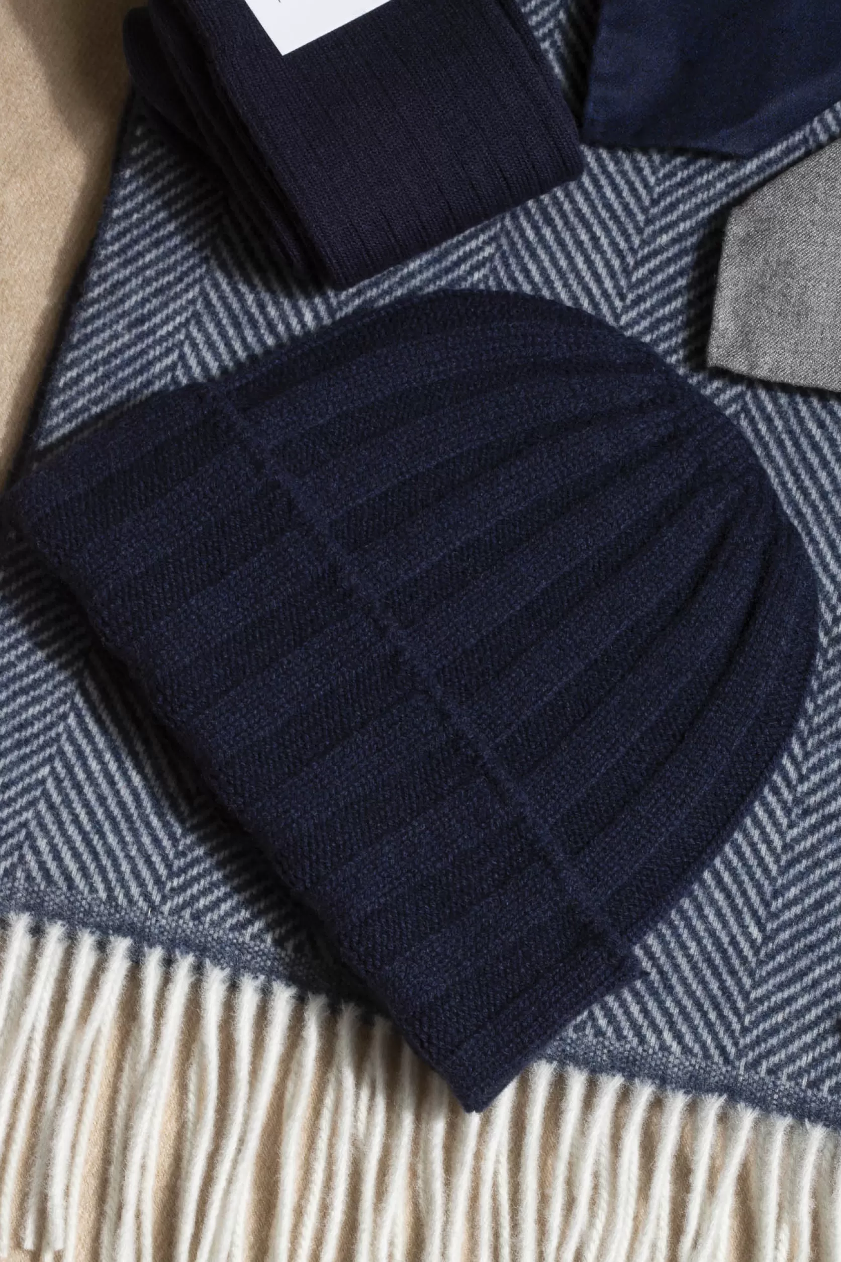 Bonnet En Maille Côtelée En Cachemire - Made In Italy>Pini Parma Flash Sale
