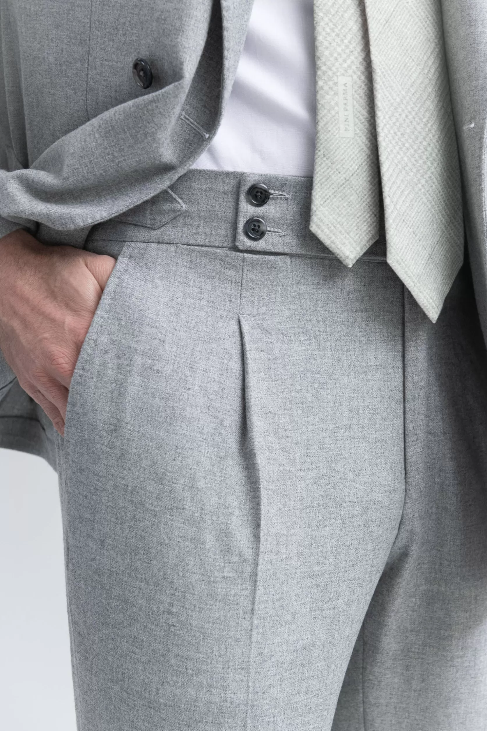 Costume Croisé Gris En Laine Et Cachemire - Made In Italy>Pini Parma Fashion