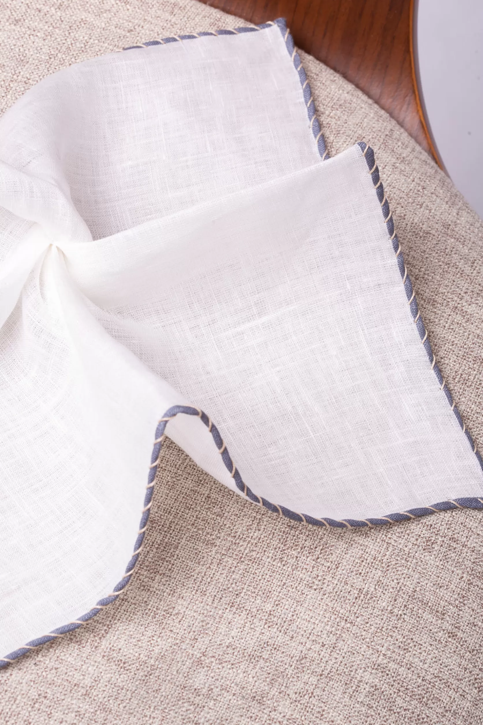 Pochette En Lin Blanc à Bords Gris Et - Made In Italy>Pini Parma Store