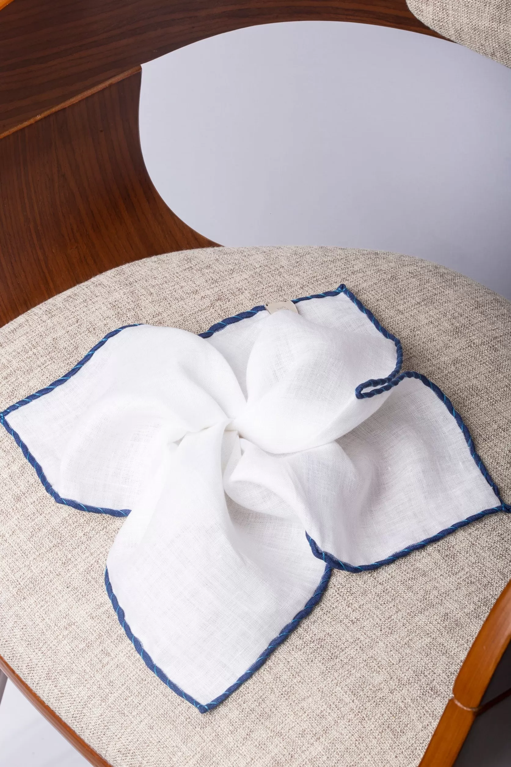 Pochette En Lin Blanc Avec Bords s Et Clair - Made In Italy>Pini Parma Fashion